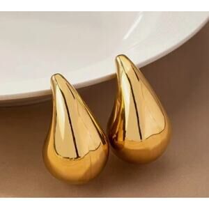 14K Gold Plated Lightweight Puffy Teardrop Earrings Butterfly & Clear Backs b29